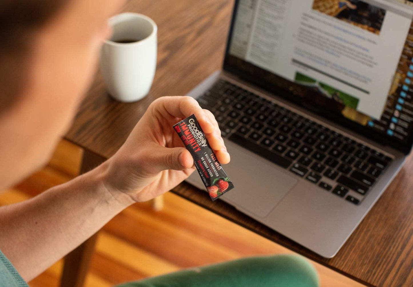 Goodbelly Fast Melts - Promotes Immunity Support Through Live Probiotic for Women and Men, Strawberry Flavor, 30 On-The-Go Packets