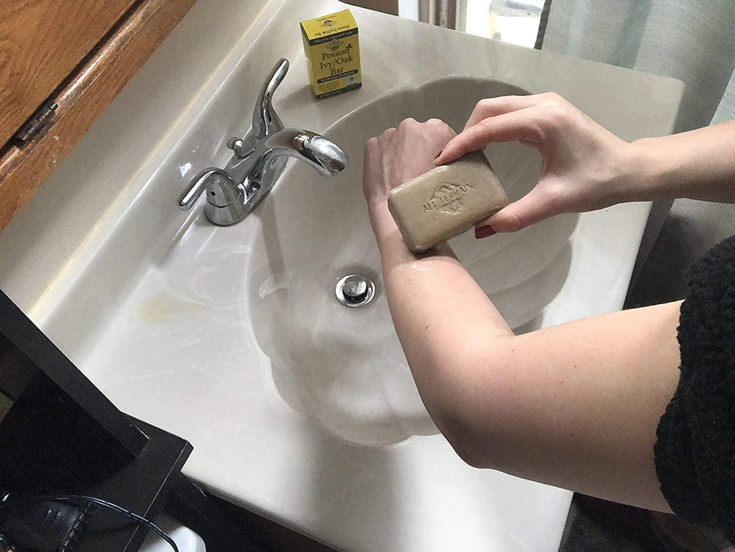 All Terrain Natural Poison Ivy Oak Relief, To Cleanse and Soothe Itchy and Irritated Skin