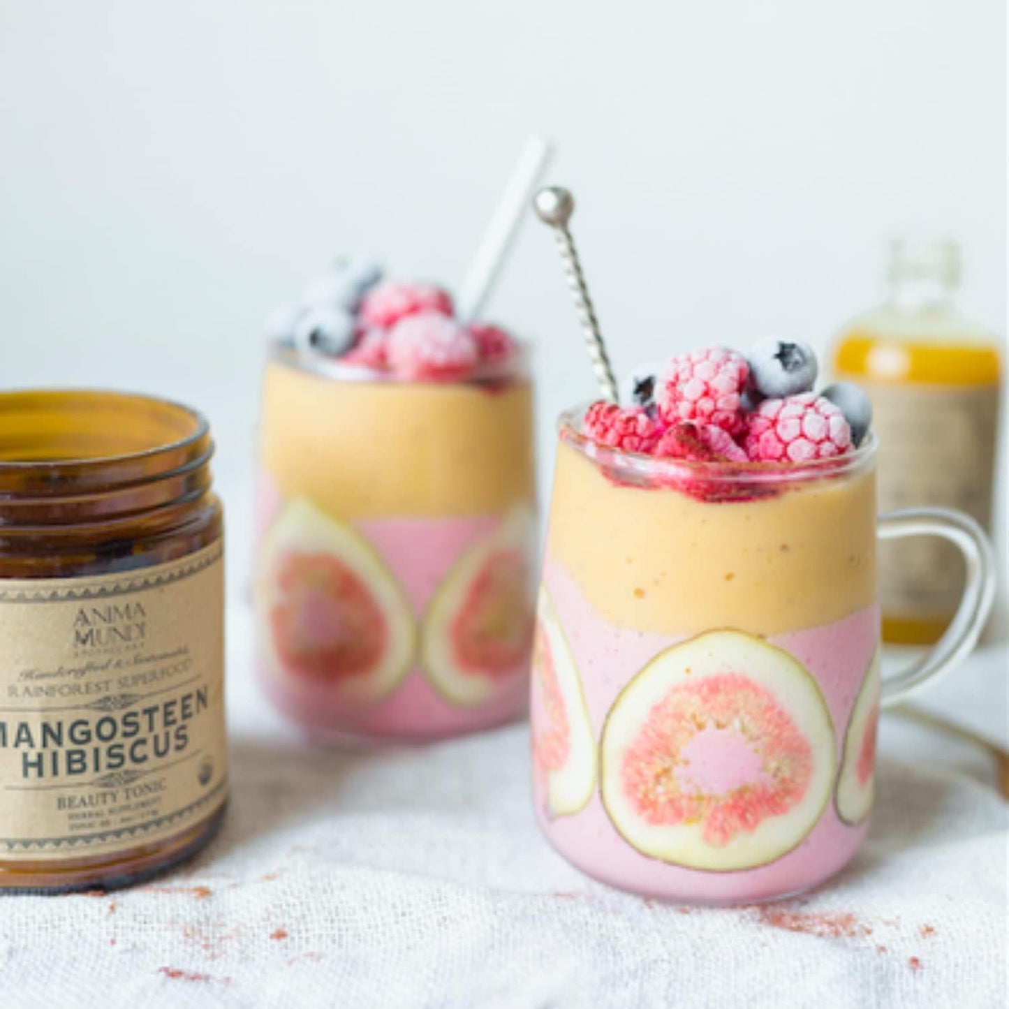 Anima Mundi Mangosteen Hibiscus Beauty Tonic - Organic Mangosteen Fruit Powder with Hibiscus Flower - Contains Naturally-Occurring Vitamin C from Mangosteen for Skin and Immune Support (4oz / 113g)