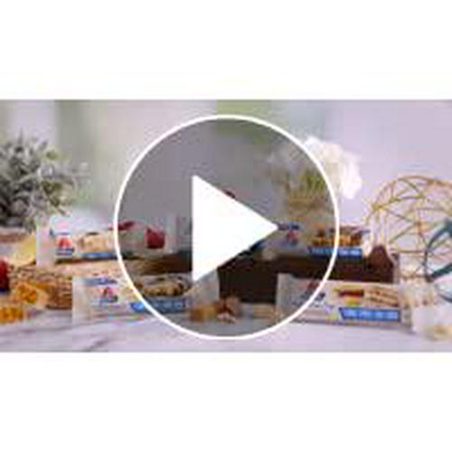 Atkins Snickerdoodle Snack Bar. with B Vitamins and Real Almond Butter. Naturally Flavored. Keto Friendly and Gluten Free. (30 Bars)