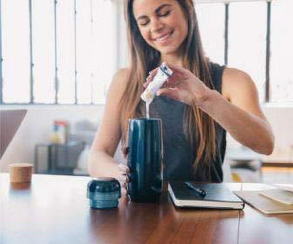 BOBELO Hydration Welcome KIT- Reusable Water Bottle, 12 Self Carbonating Hydration Drink Mixes in 4 Refreshing Flavors, Real Fruit and Botanical Extracts, Sugar Free, Keto and Paleo Friendly