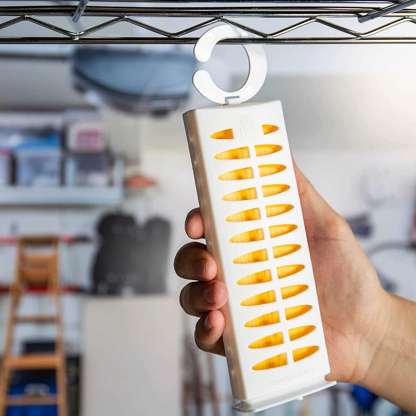 Hot Shot No-Pest Strip 2, Controlled Release Technology Kills Flying and Crawling Insects 2.29 Ounce