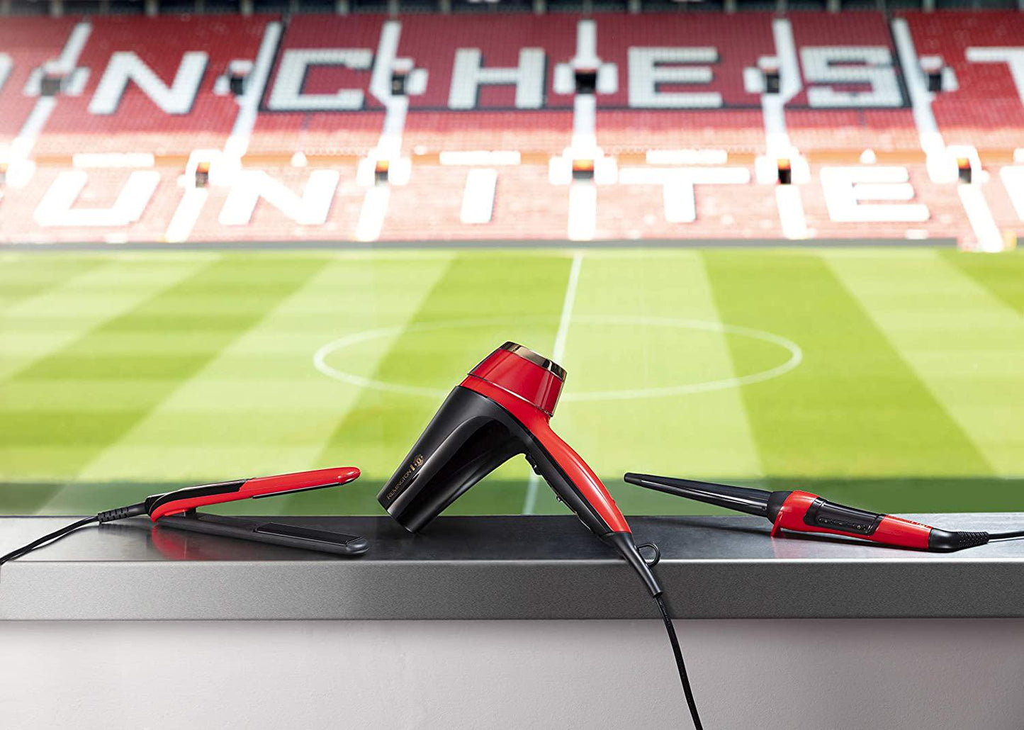 Remington Manchester United Sleek and Curl Expert Ceramic Hair Straighteners Including Heat Mat and Storage Pouch, Black and Red