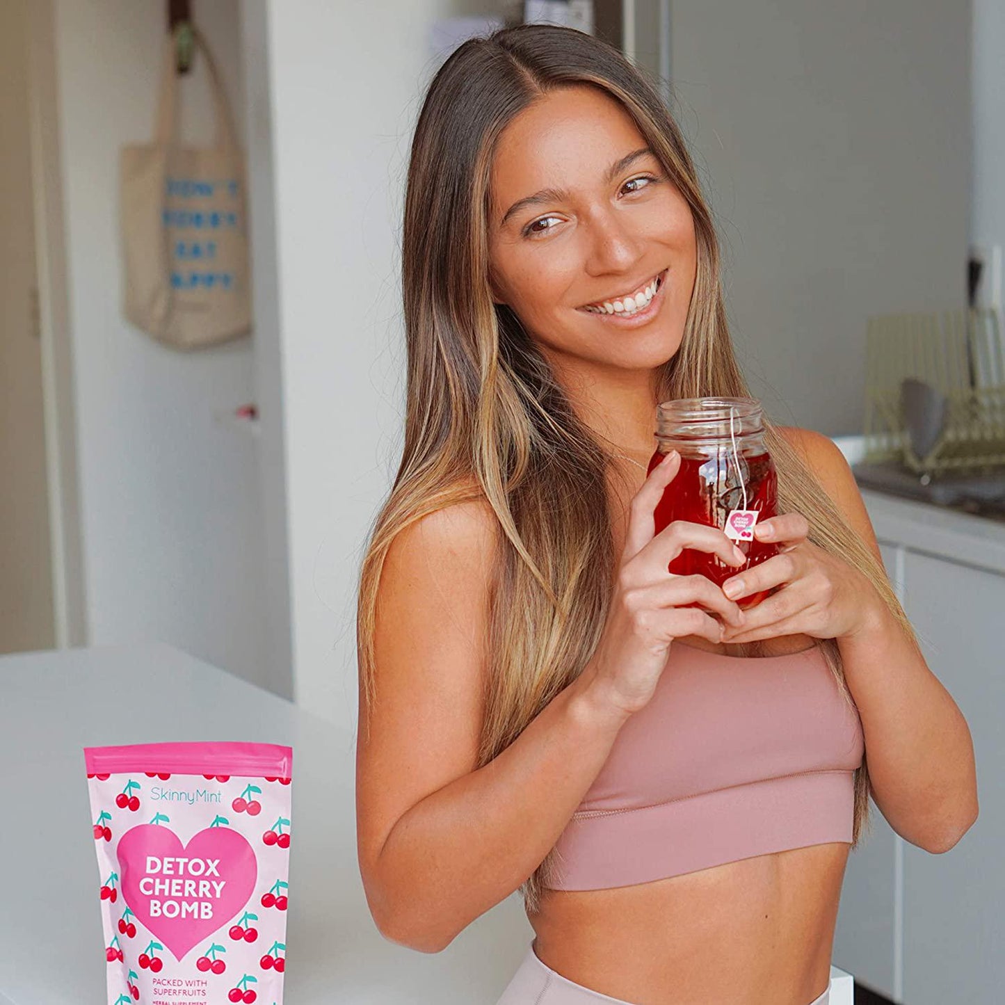 SkinnyMint Detox Cherry Bomb, All Natural superfruits Detox Tea to Support Weight Loss Goals. Help Boost Immunity and Energy.