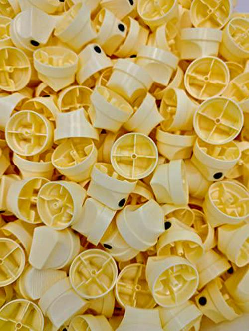 Skinny Cream Caps - X-Thin Spray Paint Caps Replacement caps for Female Cans, Fits MTN, Ironlak, Belton, Montana, Flame and More!