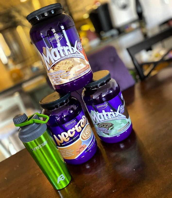Syntrax Matrix, Native Grass-Fed, Undenatured Whey Protein, Micellar Casein and Egg Albumin with Glutamine Peptides, Smooth Creamy Flavor, Mint Cookie 2lb, Light Brown with Specks, (SM2MT)