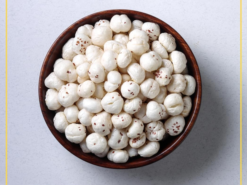 Desi phool makhana Jumbo Handpicked Lotus Seeds/Fox Nuts Big Size Phool Makhana (Pop/Gorgon Nut Puffed Kernels)(Without chamicals) (2KG)